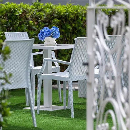 Отель Clitunno Мизано-Адриатико