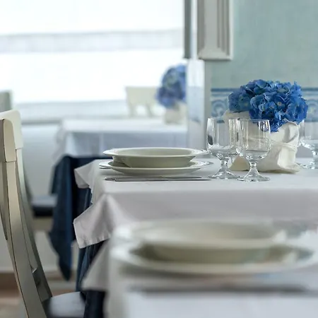 Отель Clitunno 3*