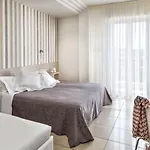 Otel Clitunno 3*