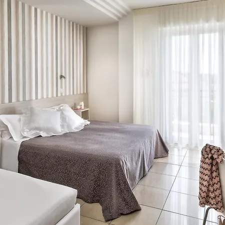 Hotel Clitunno 3*